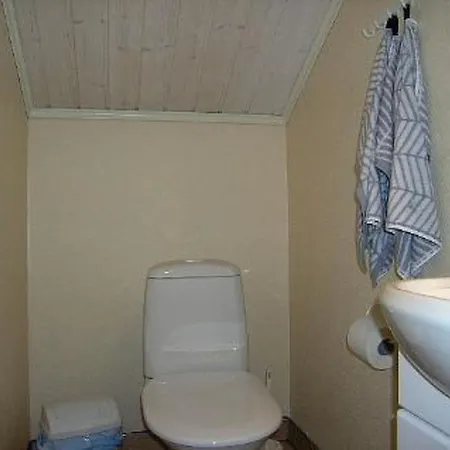 Holiday home Holiday Golfkuja