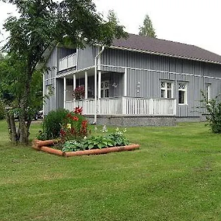 Holiday home Holiday Golfkuja